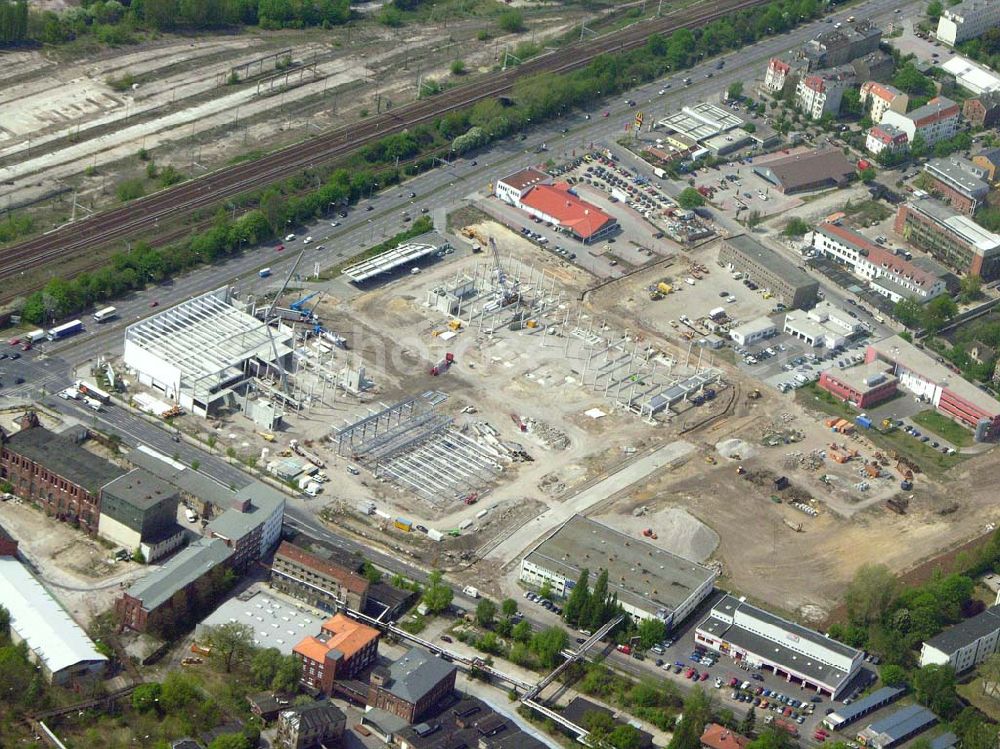 Berlin from the bird's eye view: Berlin Adlershof Blick auf die Baustelle des neuen OBI Marktes am Adlesgestell in Berlin Adlershof (Gelände des Ehemaligen IFA Spezial Fahrzeugwerkes)