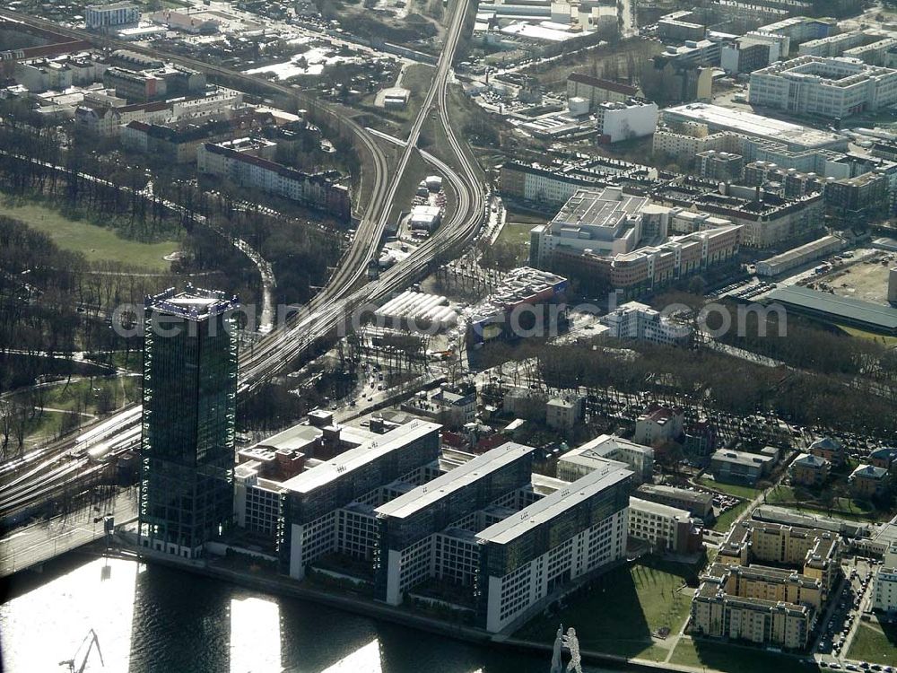 Aerial image Berlin - Allianz Gebäude Treptowers in Berlin-Treptow