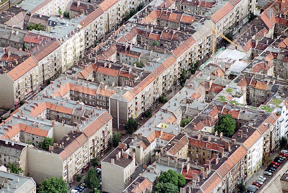 Berlin Prenzlauer Berg from above - 06.09.1995 Berlin Altbau Häuserdächer an der Stargarder Straße Prenzlauer Berg