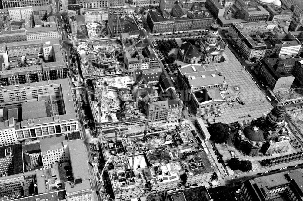 Aerial image Berlin - 02.10.1994 Berlin Bau der Friedrichstadtpassagen