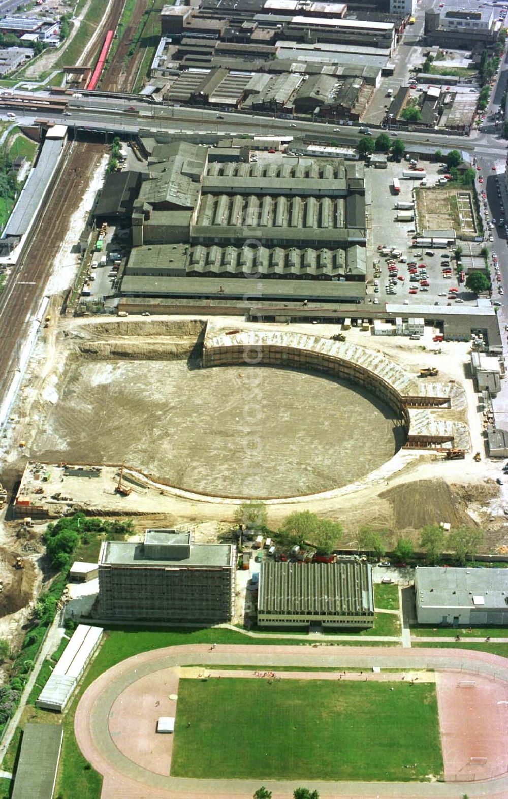 Aerial photograph Berlin - 24.05.94 Berlin Bau des Velodroms an der Landsberger Allee in Berlin