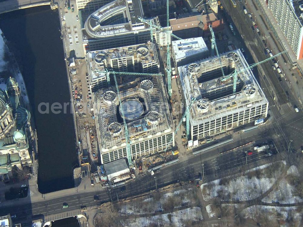 Berlin from above - Baustelle DOM-AQUAREE der DIFA am Berliner Dom in Berlin - Mitte. Pilot: Grahn