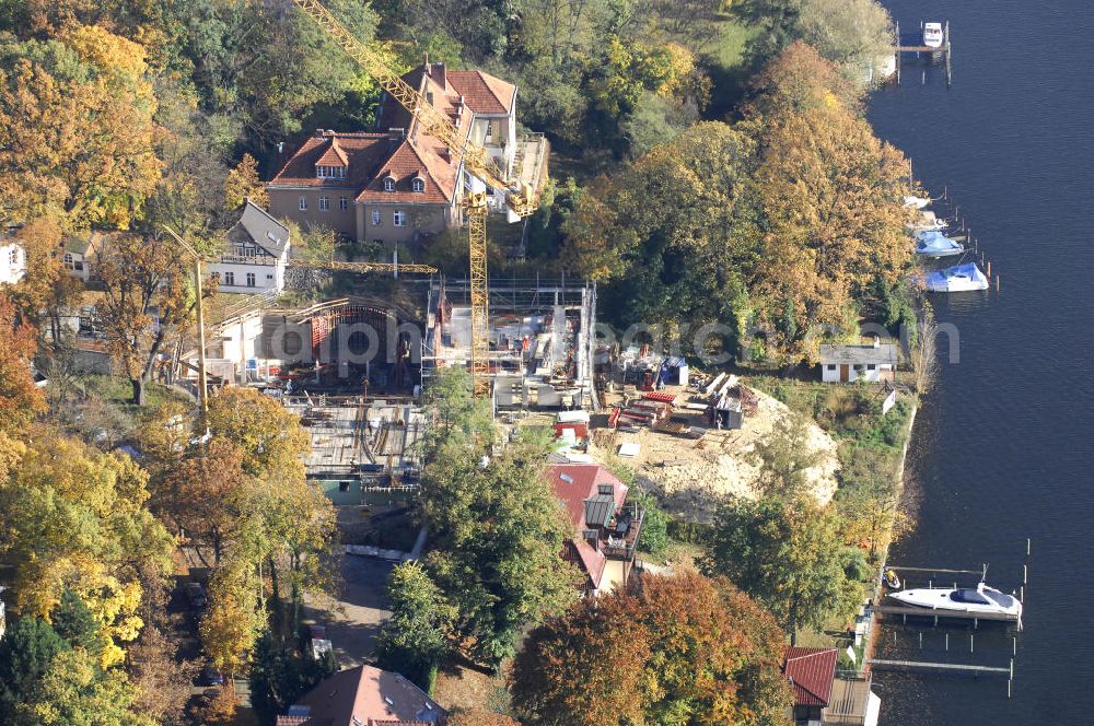 Berlin from the bird's eye view: Blick auf die Baustelle Am Kleinen Wannsee 2 der CONCEPT BAU - PREMIER GmbH, Engeldamm 64b, 10179 Berlin, Tel.: 030.23 12 03 - 0