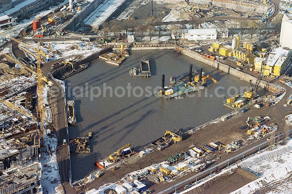 Aerial image Berlin Mitte - 22.11.1995 Berlin, Baustelle am Porsdamer Platz (Winter)