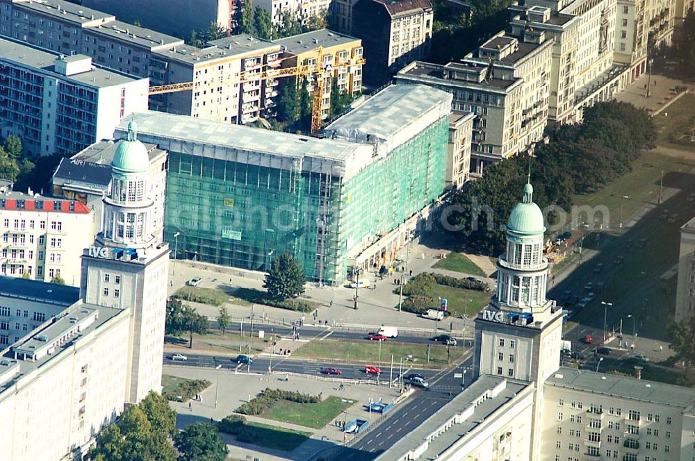 Berlin / Friedrichshain from the bird's eye view: Blick auf das Frankfurter Tor an der Karl-Marx-Allee / Frankfurter Allee in Berlin-Friedrichshain