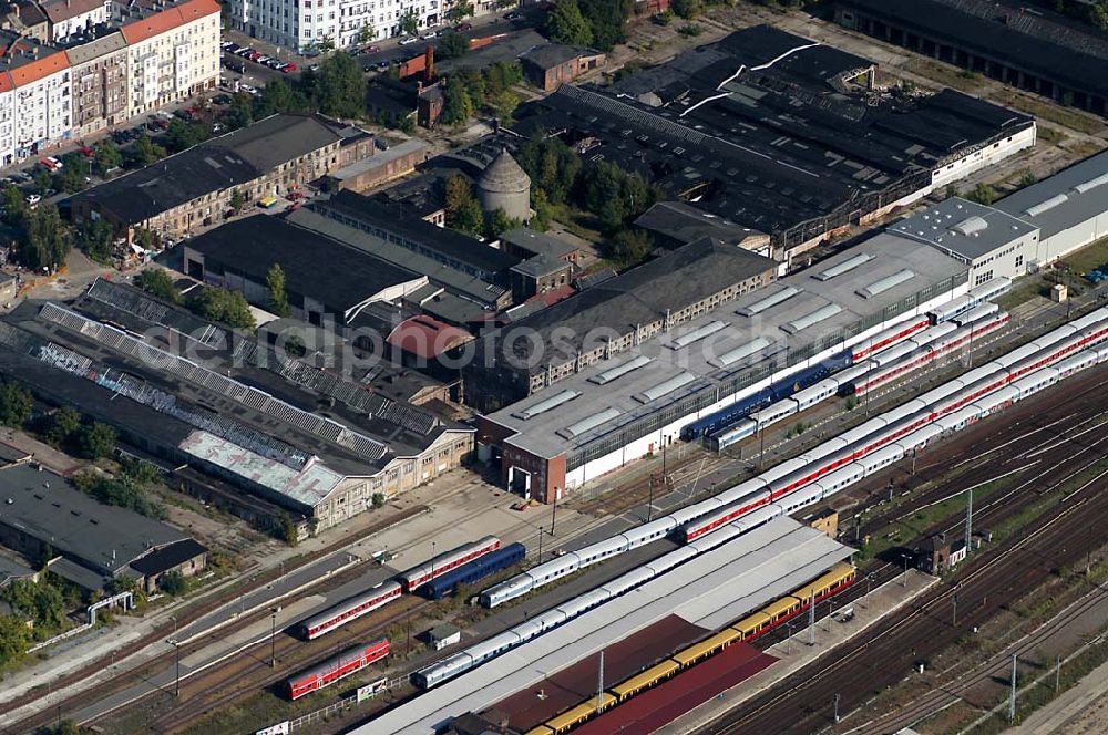 Aerial image Berlin / Friedrichshain - Blick auf das Gelände des Bahnbetriebswerkes am S-Bahnhof Warschauer Straße.