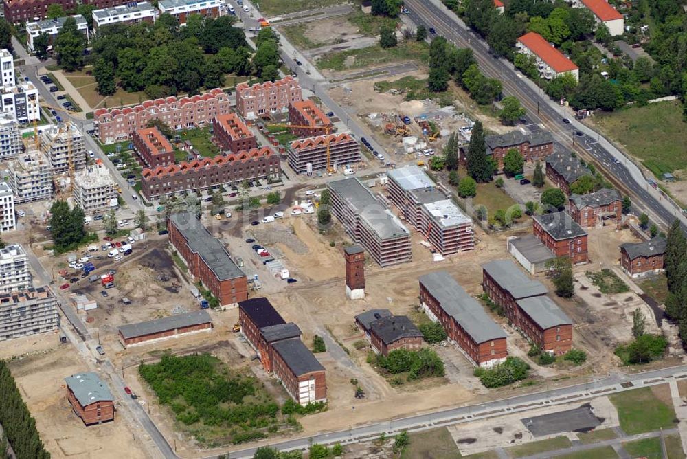 Aerial image Berlin - Blick auf die Wohnhäuser an der Rummelsburger Bucht mit Blick auf den Rummelsburger. Telefon: 030.35 59 01-0;Telefax: 030.35 59 01-99;E-mail: zentrale@wasserstadt.de