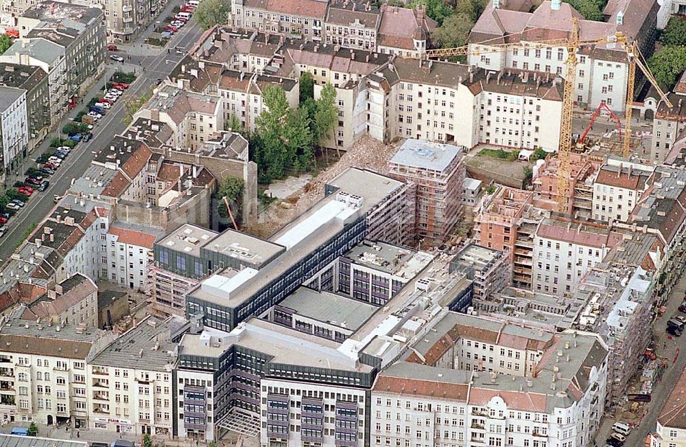 Aerial image Berlin-Friedrichshain - 21.09.1995 Berlin, Bürohaus Neubau Frankfurter Allee / Bayerische Hausbau