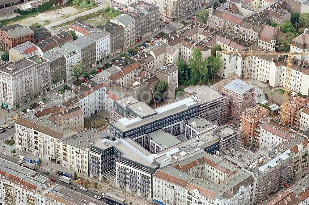 Aerial image Berlin-Friedrichshain - 21.09.1995 Berlin, Bürohaus Neubau Frankfurter Allee / Bayerische Hausbau