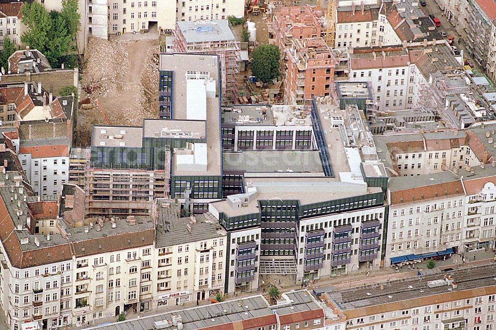 Aerial photograph Berlin-Friedrichshain - 21.09.1995 Berlin, Bürohaus Neubau Frankfurter Allee / Bayerische Hausbau