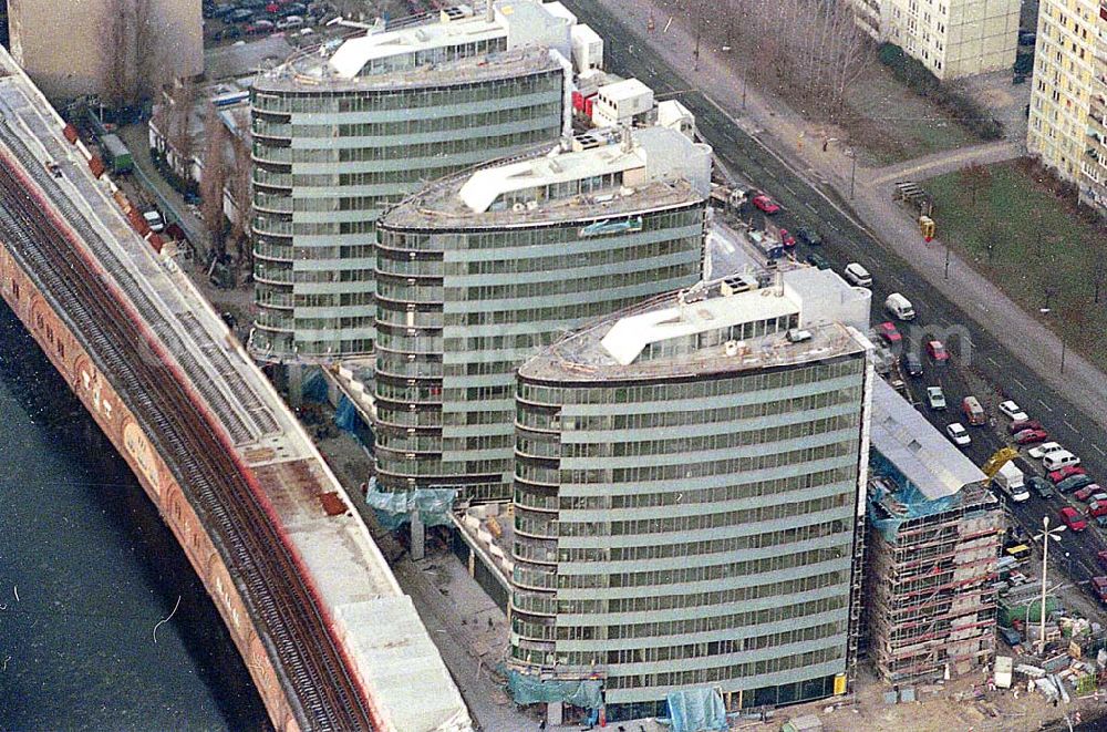 Aerial photograph Berlin - 21.12.1995 Berlin, Bürohaus (3 Schiffe) an der Jannowitzbrücke