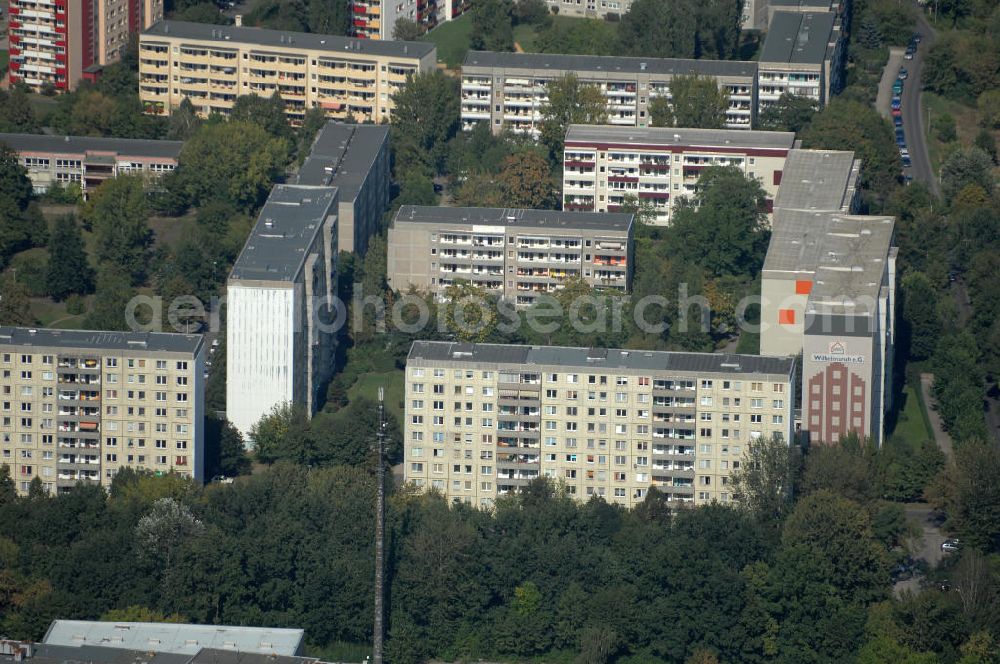 Berlin from above - Blick auf Mehrfamilienhäuser / Plattenbauten an der Walter-Friedrich-Straße Ecke Groscurthstraße Ecke Franz-Schmidt-Straße in Berlin-Buch.