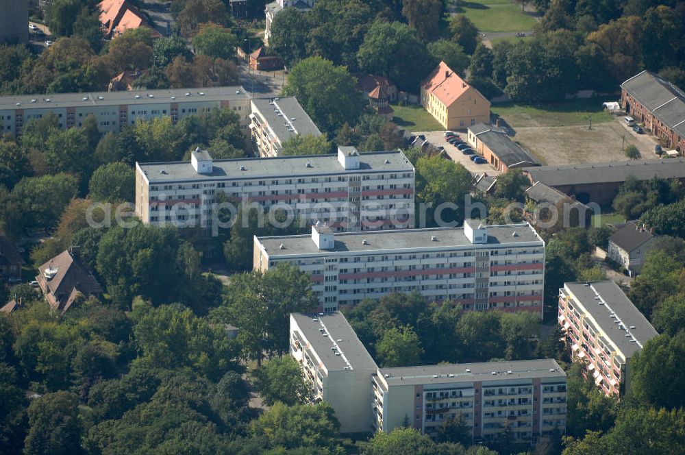 Aerial image Berlin - Blick auf Mehrfamilienhäuser / Plattenbauten an der Straße Alt-Buch in Berlin-Buch.