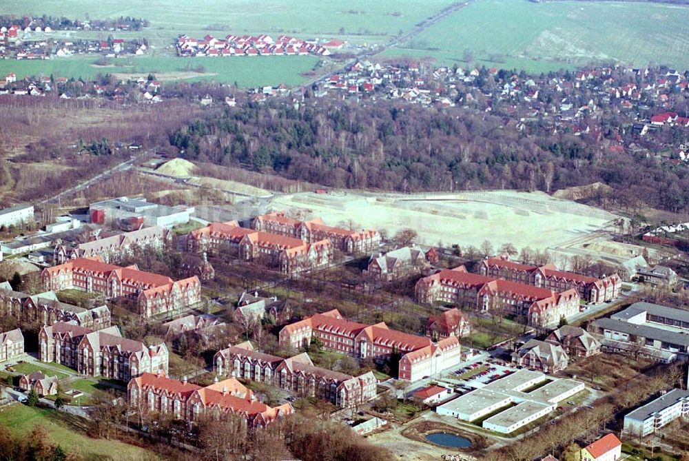 Aerial photograph Berlin-Buch - 17.03.2004 BERLIN-Buch, Erweiterungsbaustelle HELIOS-Kliniken AG in Buch