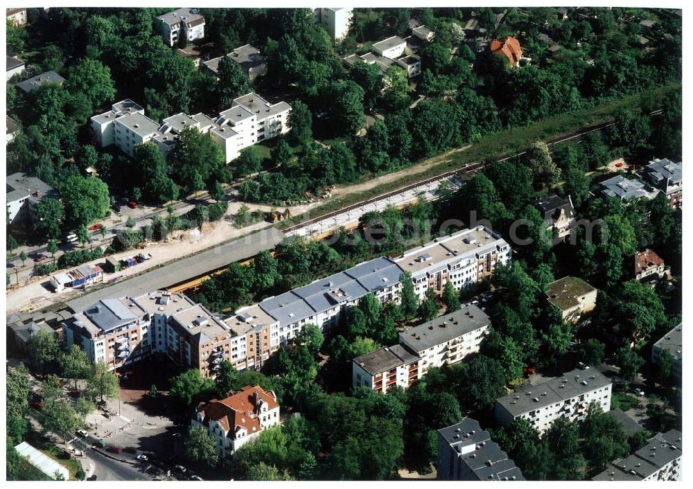 Berlin - Steglitz from the bird's eye view: Wohnanlage der UNIVERSA HV GmbH (Kleiststraße 3-6 in 10787 Berlin) an der Buhrowstraße / Ecke Steglitzer Damm in Berlin - Steglitz.