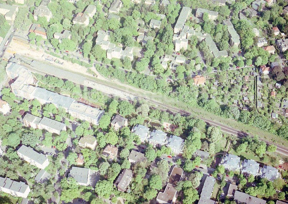 Aerial image Berlin - Steglitz - Wohnanlage der UNIVERSA HV GmbH (Kleiststraße 3-6 in 10787 Berlin) an der Buhrowstraße / Ecke Steglitzer Damm in Berlin - Steglitz.