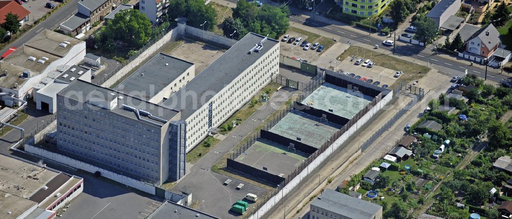 Berlin from above - Detention center at the Grünauerstraße in Berlin - Köpenick. In the detention center of the deportation prison custody for foreign applicants is enforced