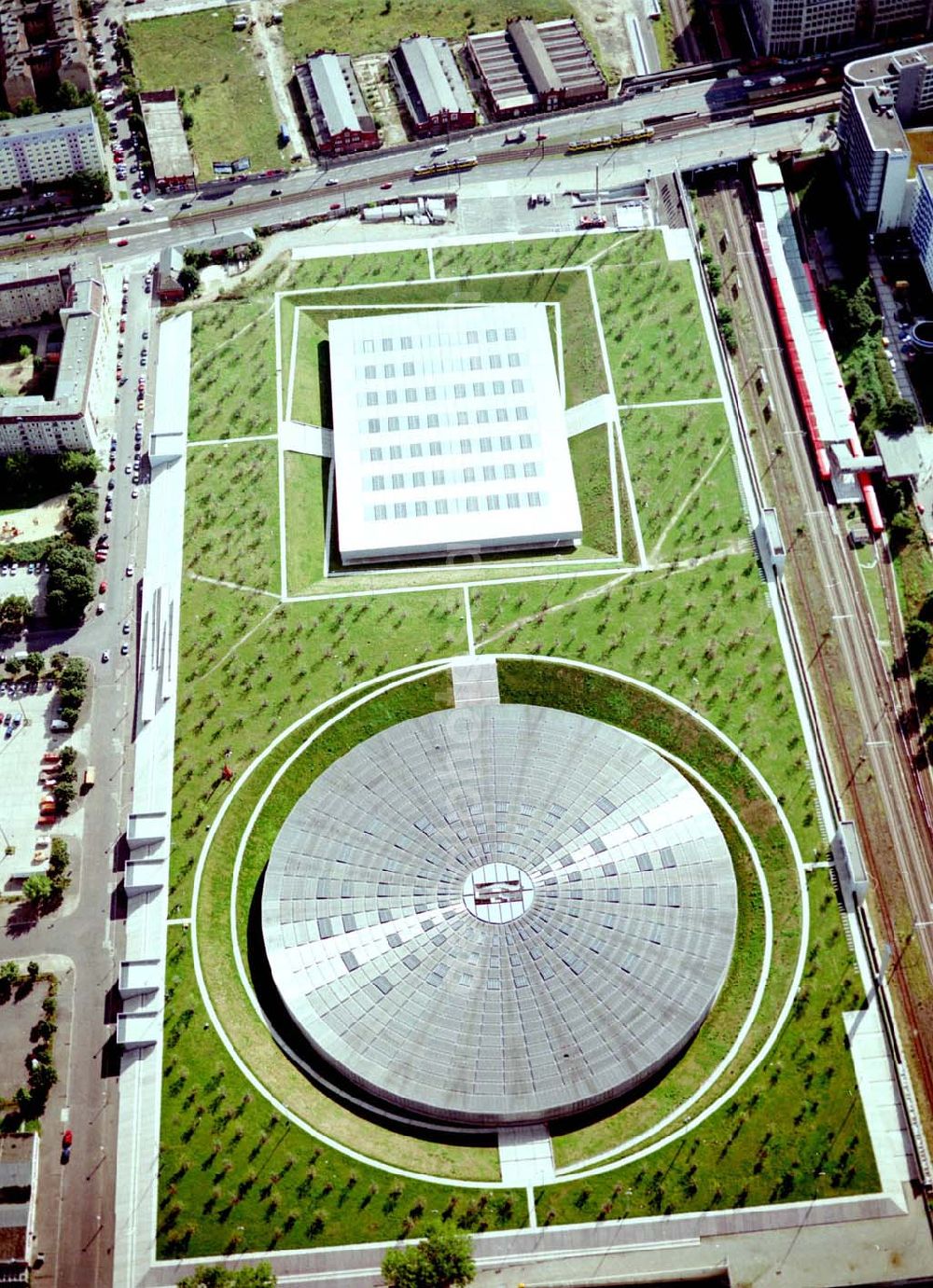 Berlin - Friedrichshain from the bird's eye view: Gelände des Velodroms an der Landsberger Allee in Berlin.