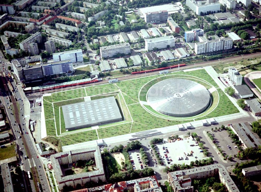 Aerial photograph Berlin - Friedrichshain - Gelände des Velodroms an der Landsberger Allee in Berlin.