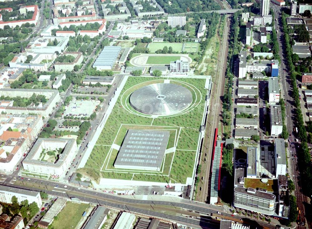 Berlin - Friedrichshain from the bird's eye view: Gelände des Velodroms an der Landsberger Allee in Berlin.