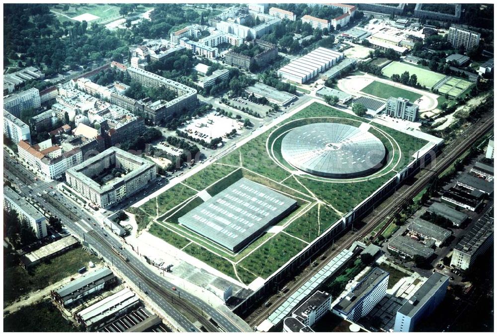 Berlin - Friedrichshain from above - Gelände des Velodroms an der Landsberger Allee in Berlin.