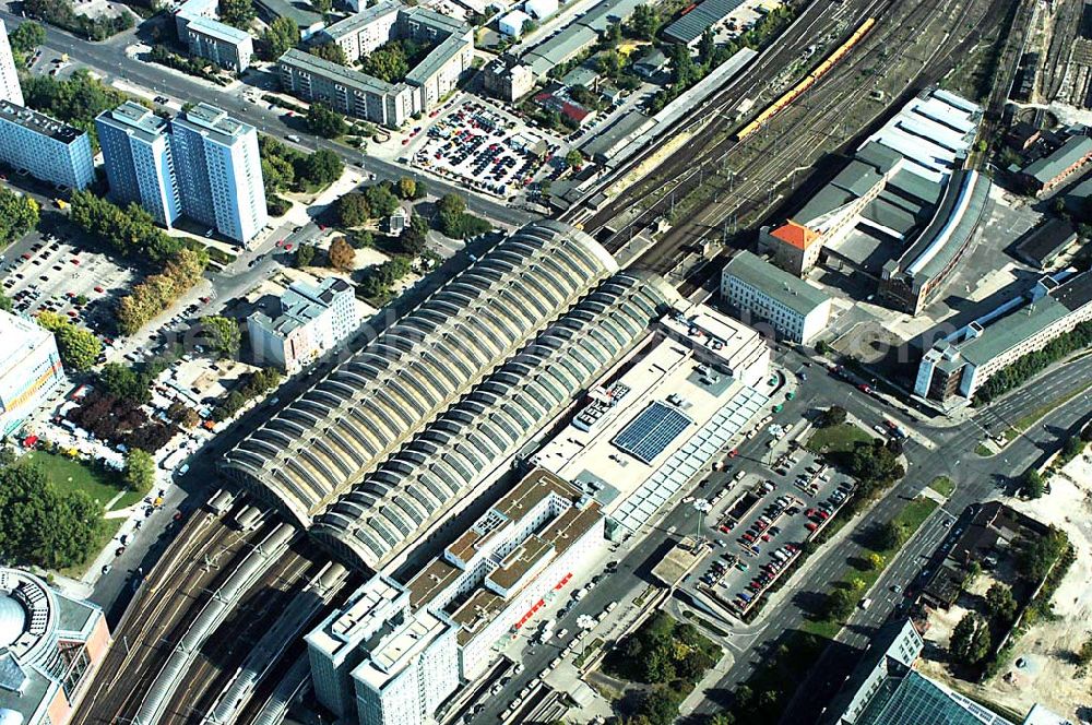 Aerial photograph Berlin / Friedrichshain - Gelände am Berliner Ostbahnhof in Berlin - Friedrichshain.