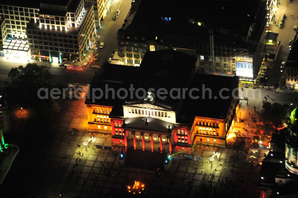 Aerial photograph Berlin - Nachtaufnahme: Blick auf den Gendarmenmarkt mit dem von Karl Friedrich Schinkel erbauten Schauspielhaus mit Beleuchtung anläßlich des Festival of Lights. Night Shot: View at the Gendarmenmarkt with the theater, built by Karl Friedrich Schinkel with illumination at the Festival of Lights.