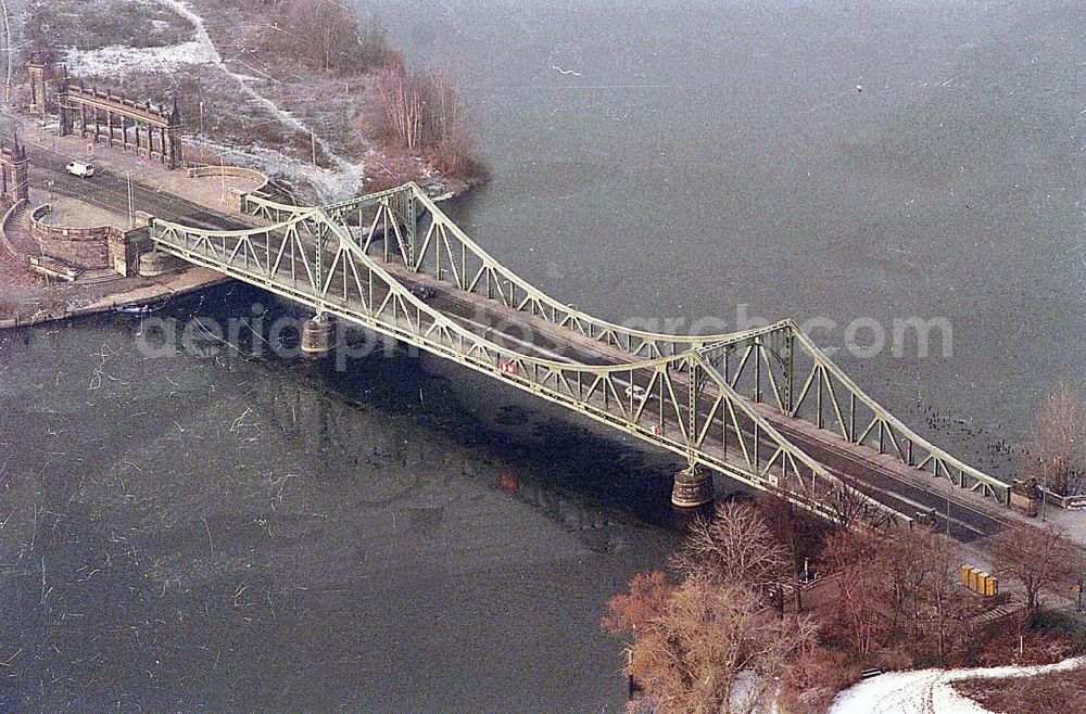 Berlin-Wannsee from the bird's eye view: 21.12.1995 Berlin, Glienicker Brücke