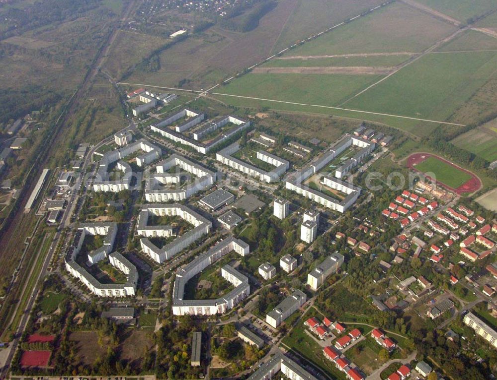 Berlin Hellersdorf from the bird's eye view: Blick auf Berlin Hellersdorf am U-Bahnhof Kaulsdorf-Nord (Hellersdorferstraße).