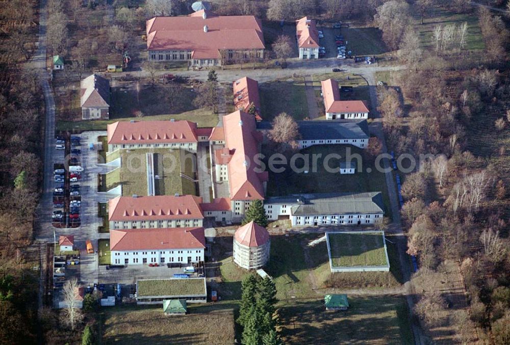 Berlin-Köpenik from the bird's eye view: 18.12.2003 Berlin-Karlshorst, Gelände des russischen Oberkommandos