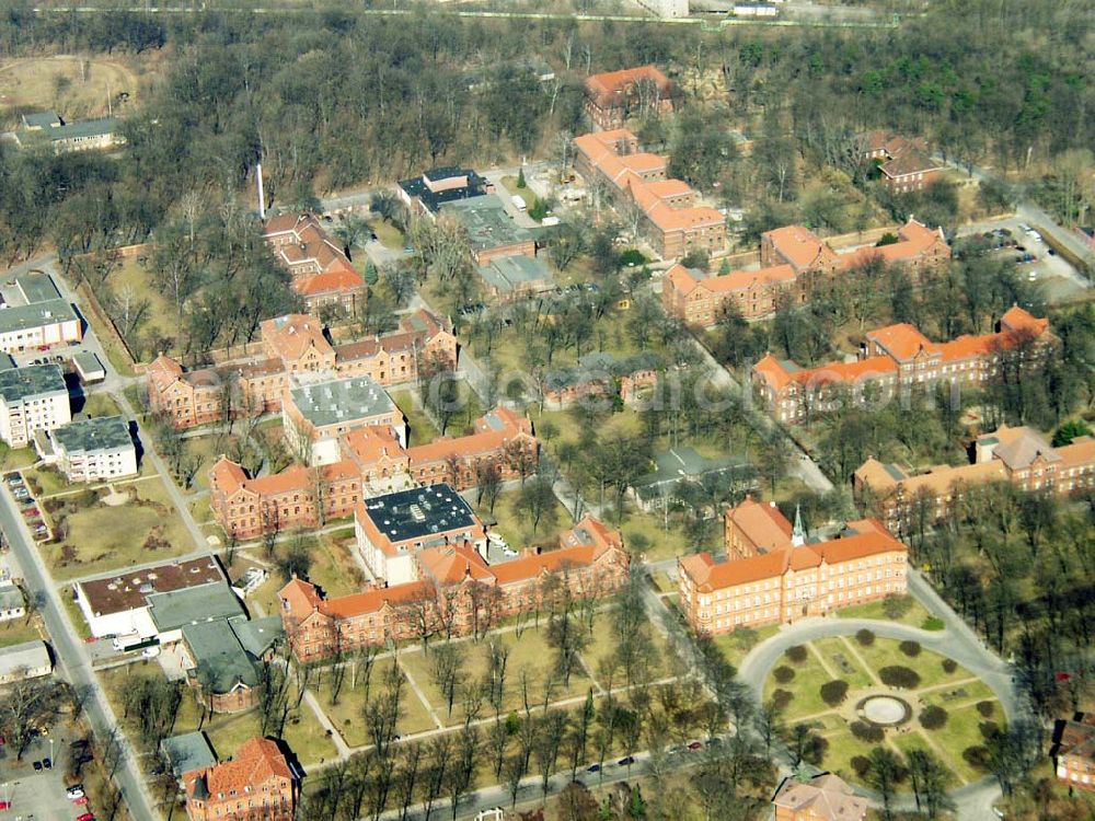 Berlin - LICHTENBERG from above - Blick auf das Gelände des Königin-Elisabeth-Krankenhaus.