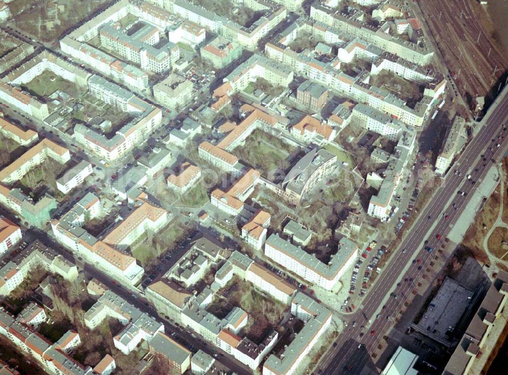 Berlin-Lichtenberg from above - 17.03.2004 BERLIN-Lichtenberg, Erweiterungsbau auf dem Gelände des Krankenhauses Lichtenberg, Fanninger Str.