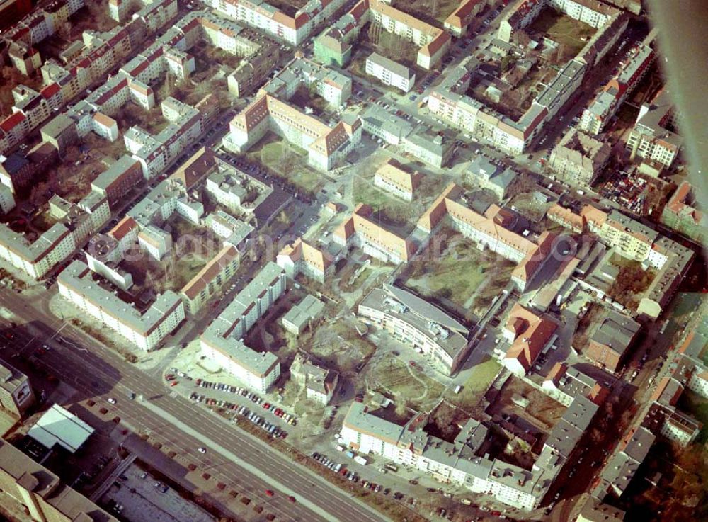 Aerial image Berlin-Lichtenberg - 17.03.2004 BERLIN-Lichtenberg, Erweiterungsbau auf dem Gelände des Krankenhauses Lichtenberg, Fanninger Str.