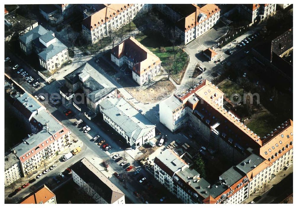 Aerial photograph Berlin-Lichtenberg - 17.03.2004 BERLIN-Lichtenberg, Erweiterungsbau auf dem Gelände des Krankenhauses Lichtenberg, Fanninger Str.