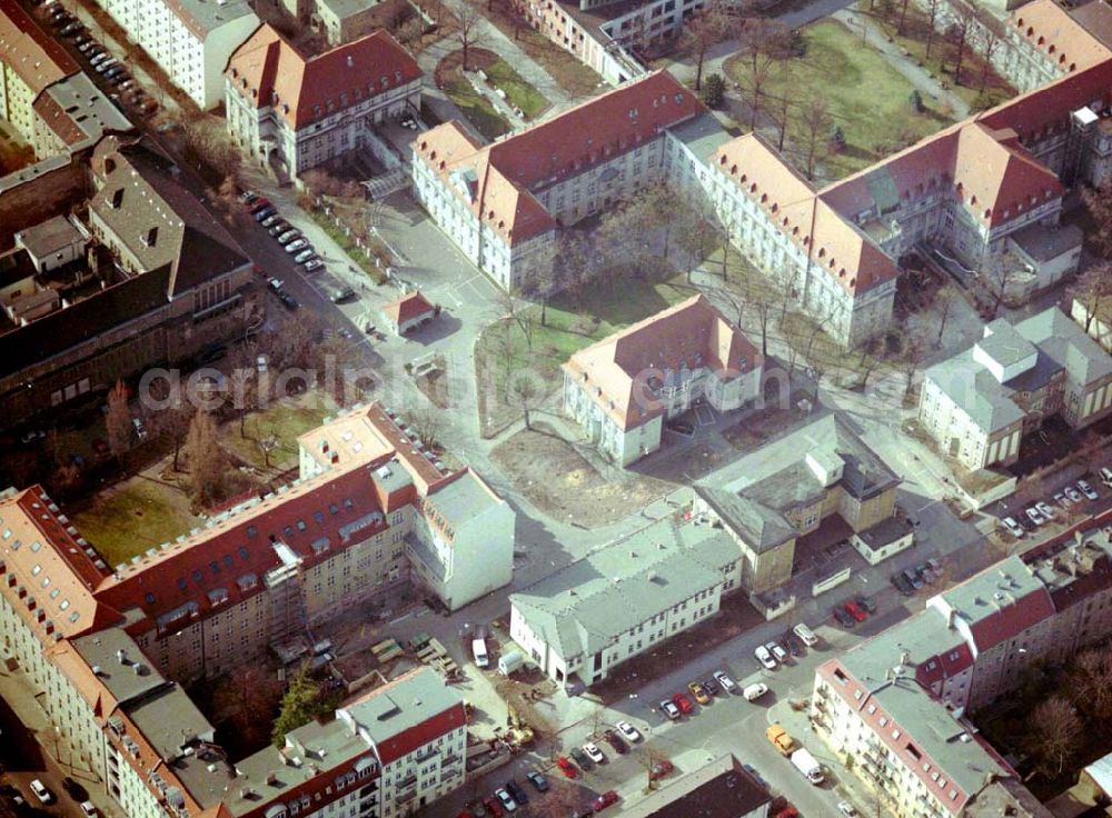 Berlin-Lichtenberg from above - 17.03.2004 BERLIN-Lichtenberg, Erweiterungsbau auf dem Gelände des Krankenhauses Lichtenberg, Fanninger Str.