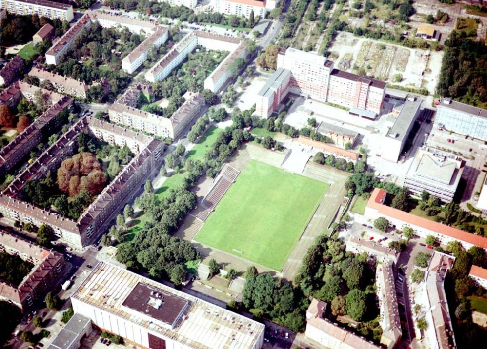 Aerial photograph Berlin - Lichtenberg - 23.08.2002 Berlin - Lichtenberg Stadion an der Ruschestraße in Berlin- Lichtenberg