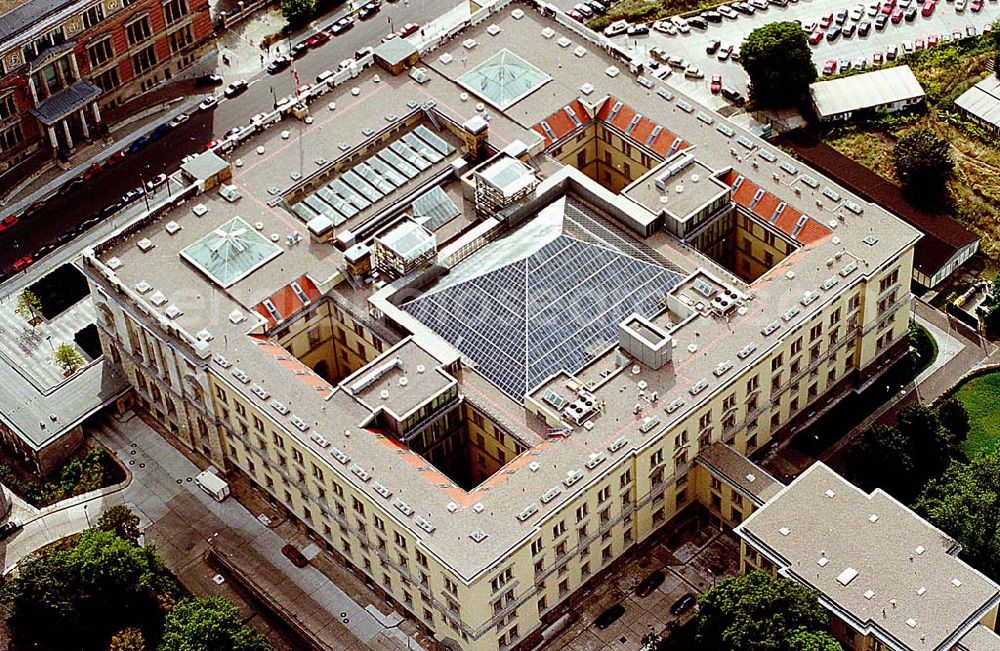 Berlin Mitte from the bird's eye view: 06.09.1995 Berlin, Martin Gropius an der Niederkirchen Straße