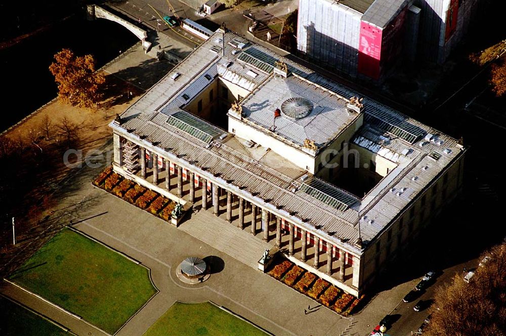 Berlin from above - 11.11.2003 Berlin-Mitte Altes Museum