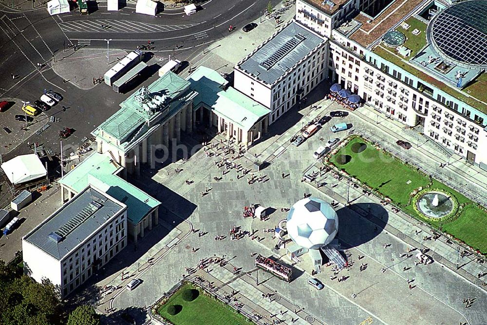 Berlin from above - Brandenburger Tor