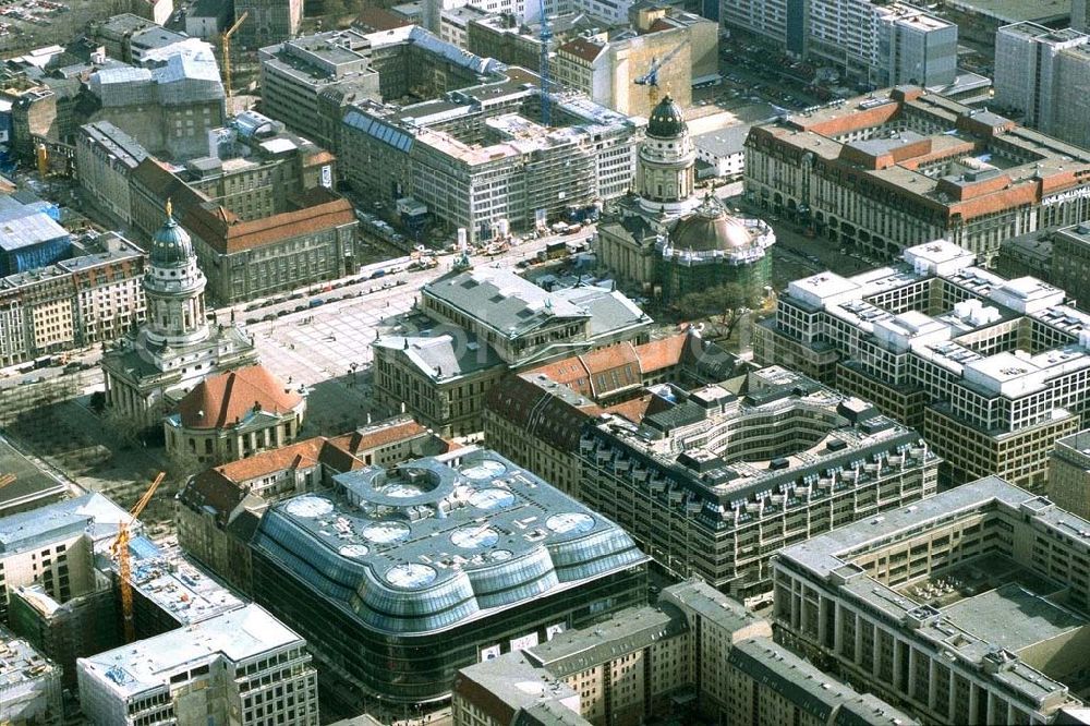 Berlin from above - Berlin-Mitte/ Friedrichstadtpassagen mit den Quartieren 207 bis 205.