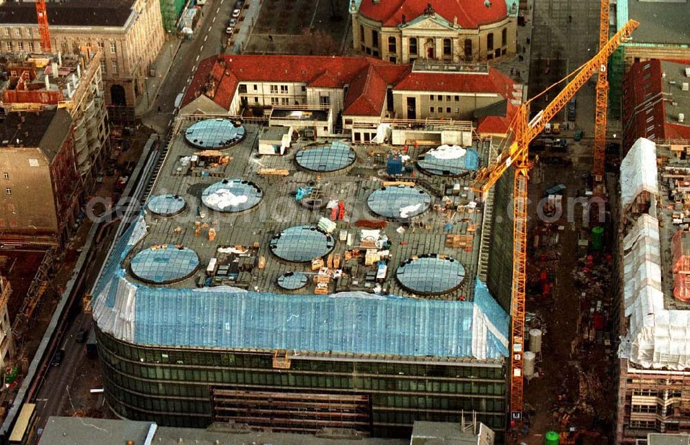 Aerial photograph Berlin - Berlin Mitte Gandarmenmarkt. Baustelle des Kaufhauses Lafajette 02.1995