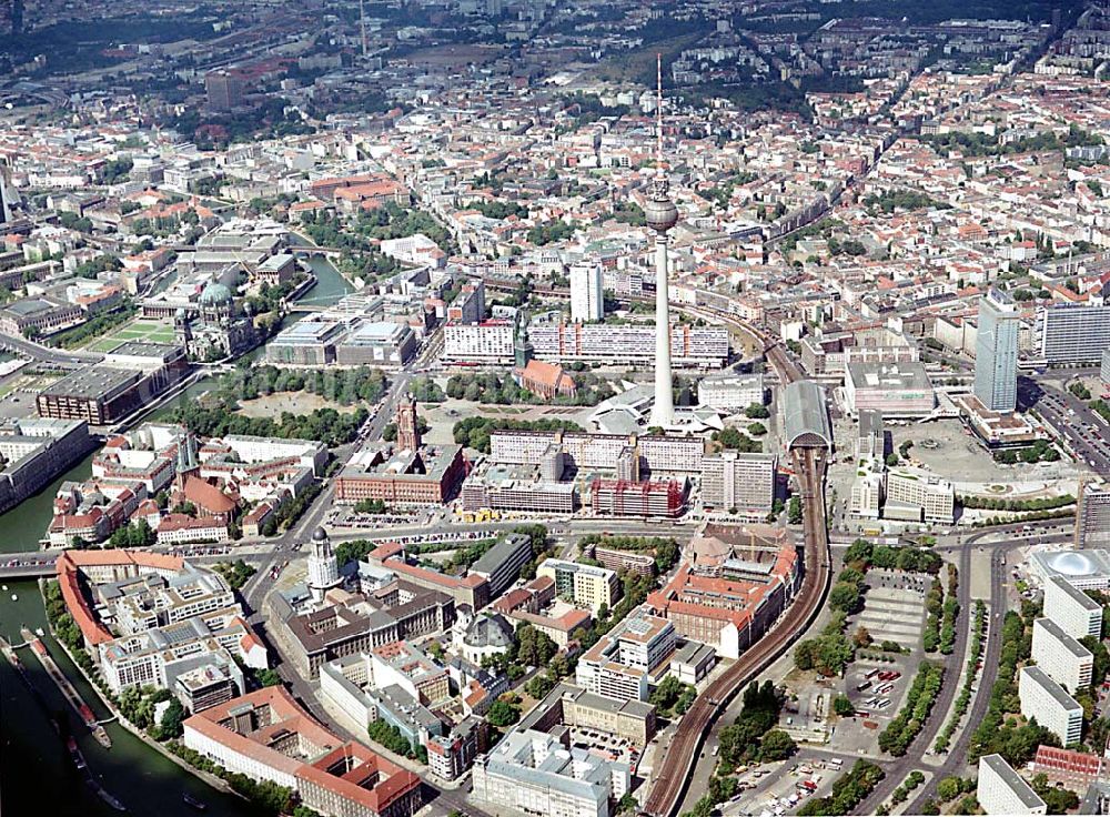 Berlin from above - Berlin Mitte Stadtansicht von Berlin Mitte mit Blick auf Alexanderplatz mit Fernsehturm, Rotes Rathaus; St.-Marien Kirche und Baustelle der DIFA auf dem Dom-Aquarree (links)