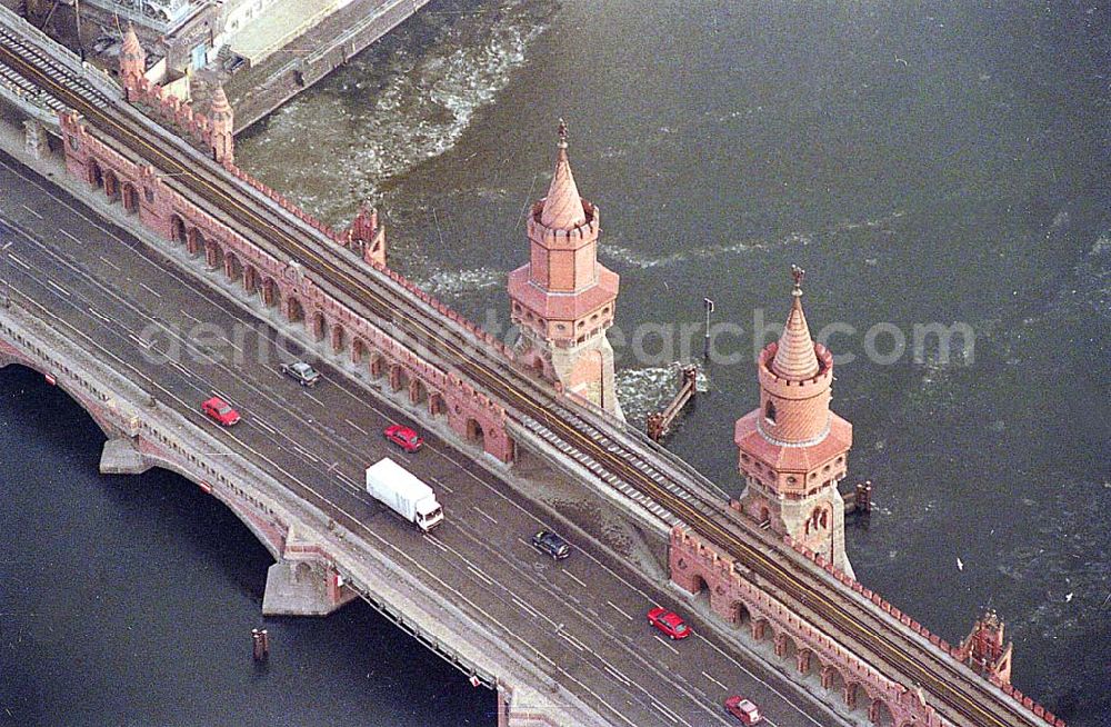 Aerial image Berlin-Friedrichshain - 21.12.1995 Berlin, Oberbaumbrücke