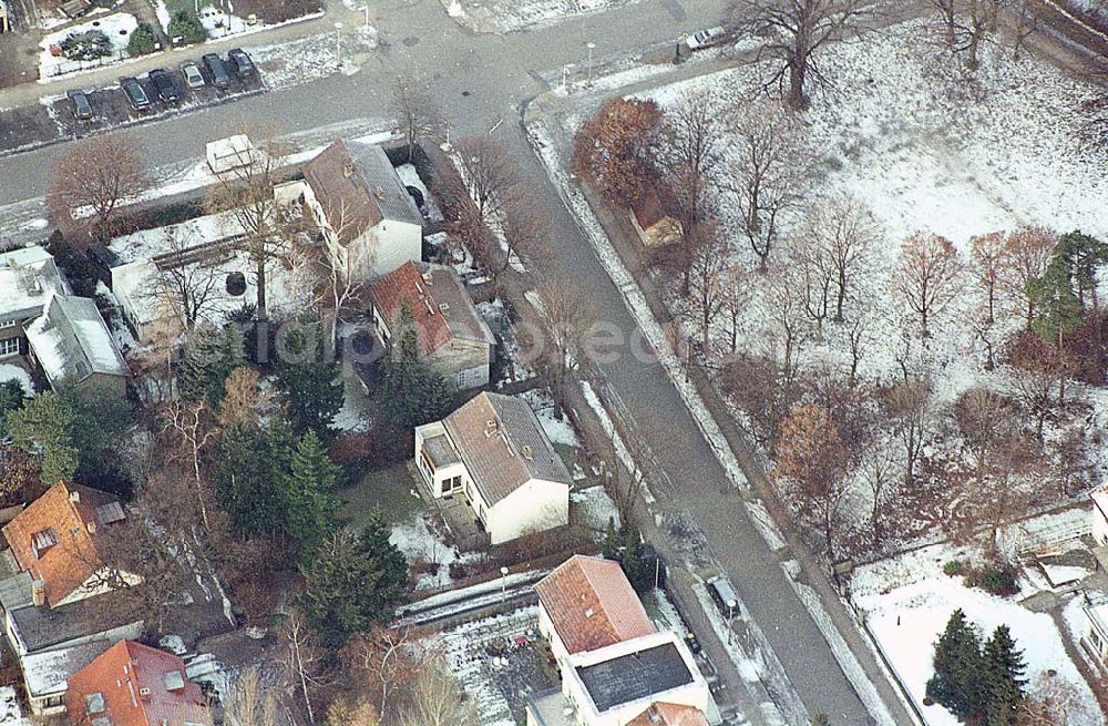 Aerial photograph Berlin Pankow - 18.10.1995 Berlin, Platanenstraße 107 Wohnsiedlung