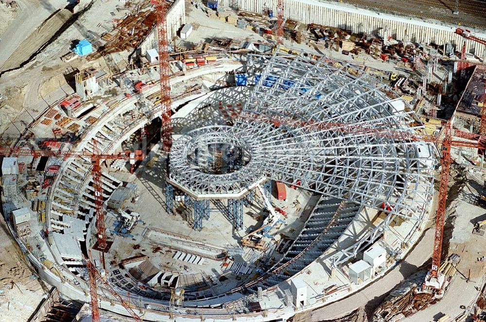 Aerial image Berlin - 21.10.1995 Berlin, Radsporthalle / Baustelle an der Landserger Allee