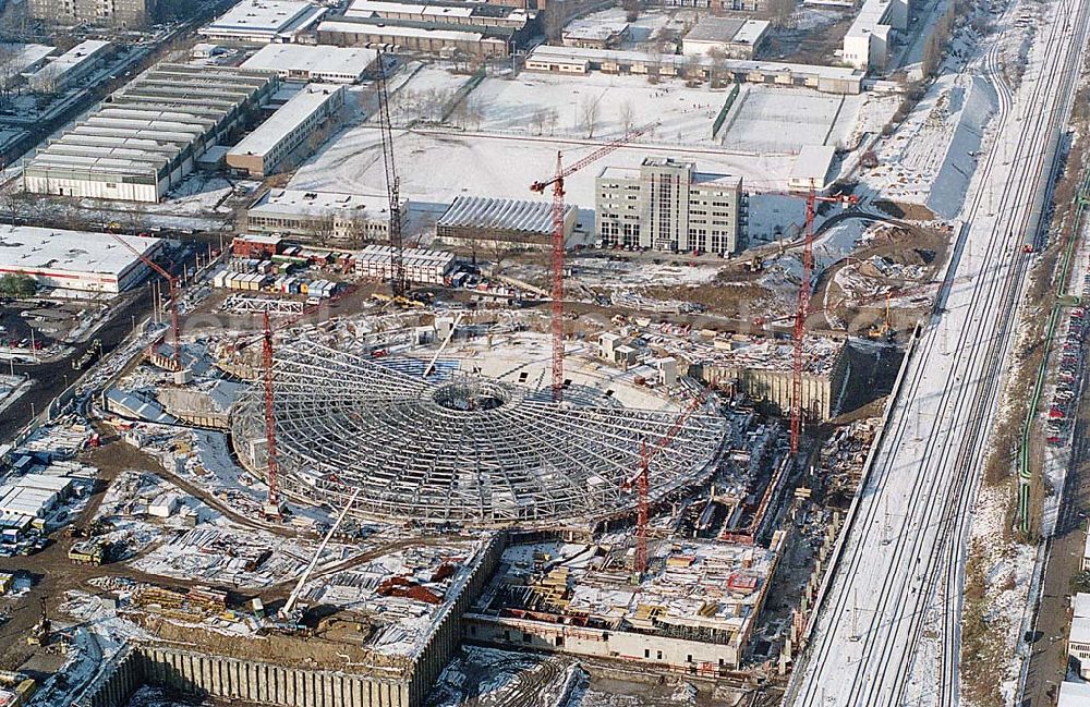 Aerial photograph Berlin Friedrichshain - 22.11.1995 Berlin, Radsporthalle / Velodrom an der Landsberger Allee