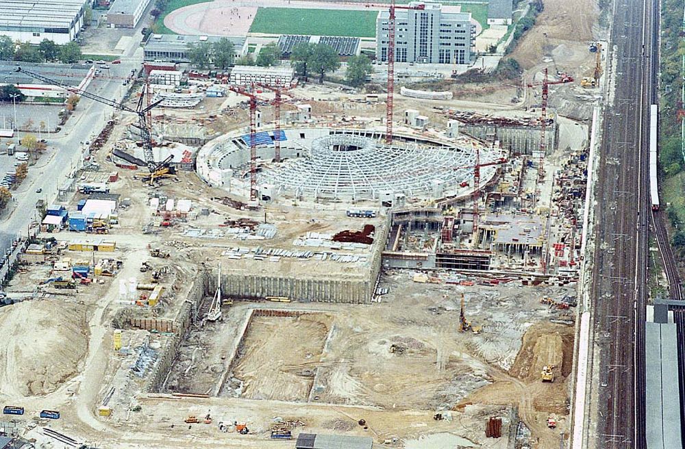 Aerial image Berlin Friedrichshain - 24.09.1995 Berlin, Radsporthallenbahn\ Velodrom an der Landsberger Allee