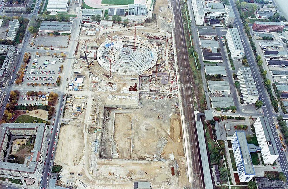 Berlin Friedrichshain from above - 24.09.1995 Berlin, Radsporthallenbahn\ Velodrom an der Landsberger Allee