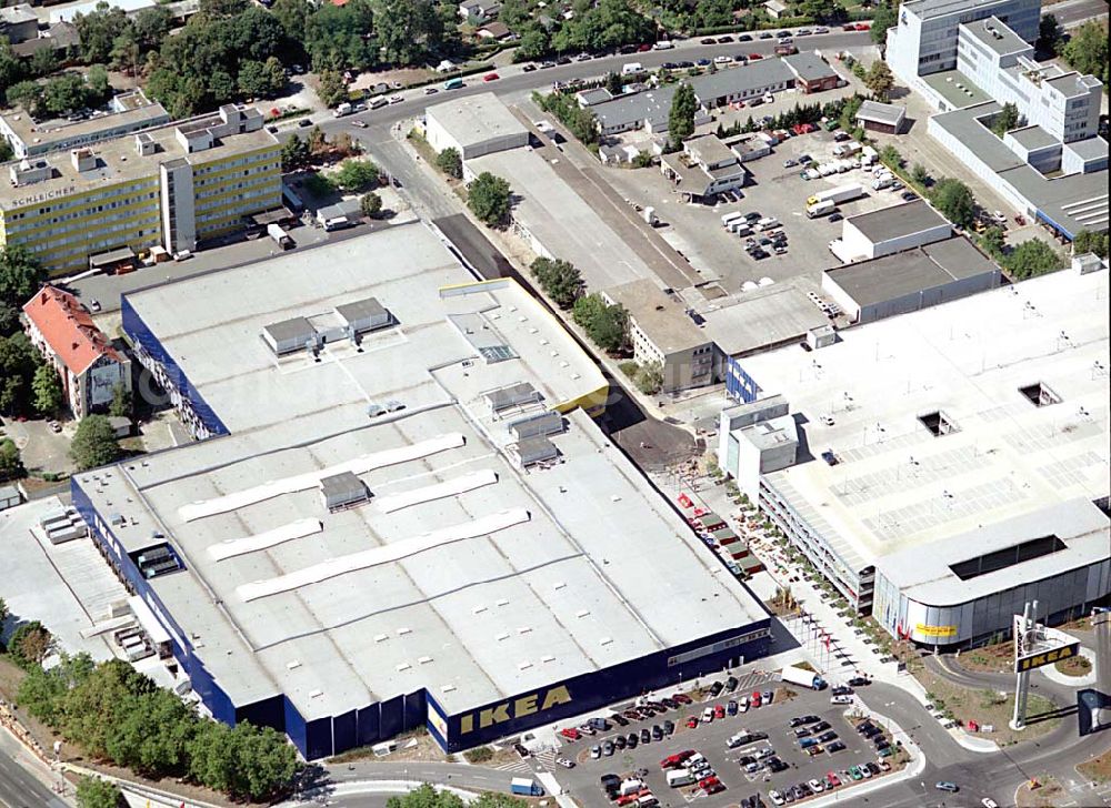 Berlin - Spandau from above - Berlin Spandau Blick auf das IKEA-Gelände (Möbelhaus; Kundenparkhaus) an der Charlottenburger Chaussee in Berlin Spandau;