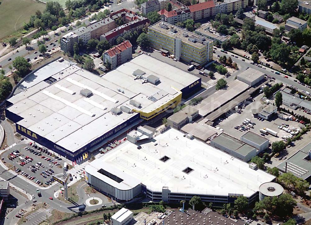 Aerial photograph Berlin - Spandau - Berlin Spandau Blick auf das IKEA-Gelände (Möbelhaus; Kundenparkhaus) an der Charlottenburger Chaussee in Berlin Spandau;